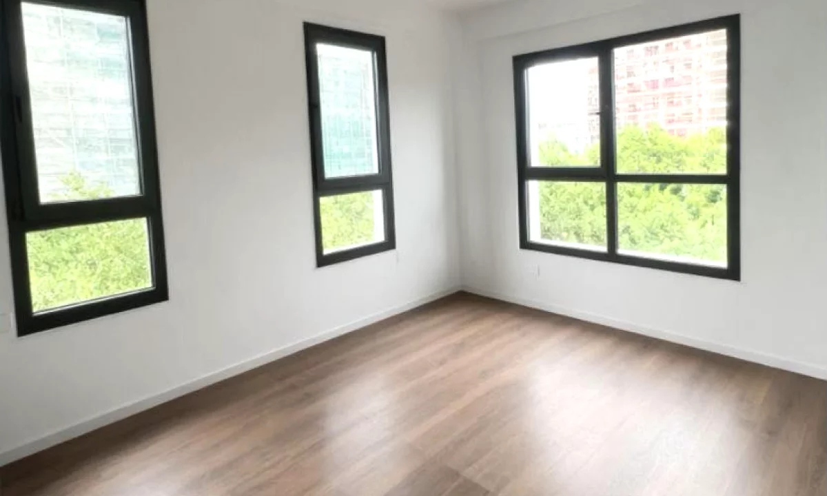 Shtepi ne shitje Apartament ne Tirane, 2+1, Mobilimi Pjeserisht e mobiluar, Pagesa 15,600,000  Leke.