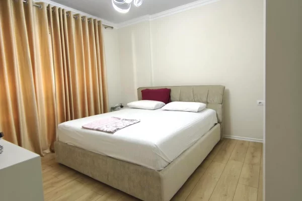 Shtepi ne shitje Apartament ne Tirane, 3+1, Mobilimi E mobiluar, Pagesa 340,000  Euro.