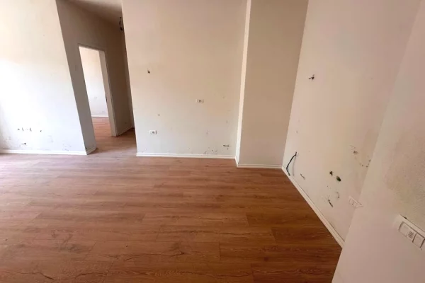 Shtepi ne shitje 2+1 ne Tirane - 150,000 Euro