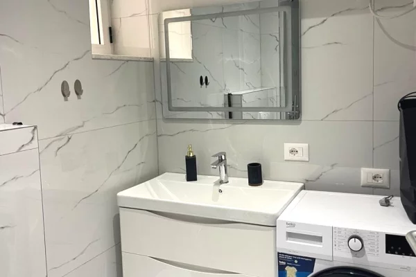 House for Sale Apartment in Tirana, 1+1, Furniture Furnished, Payment 310,000  Leke.