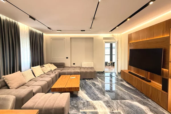 Shtepi me qera Apartament ne Tirane, 2+1, Mobilimi E mobiluar, Pagesa 150,000  Leke.
