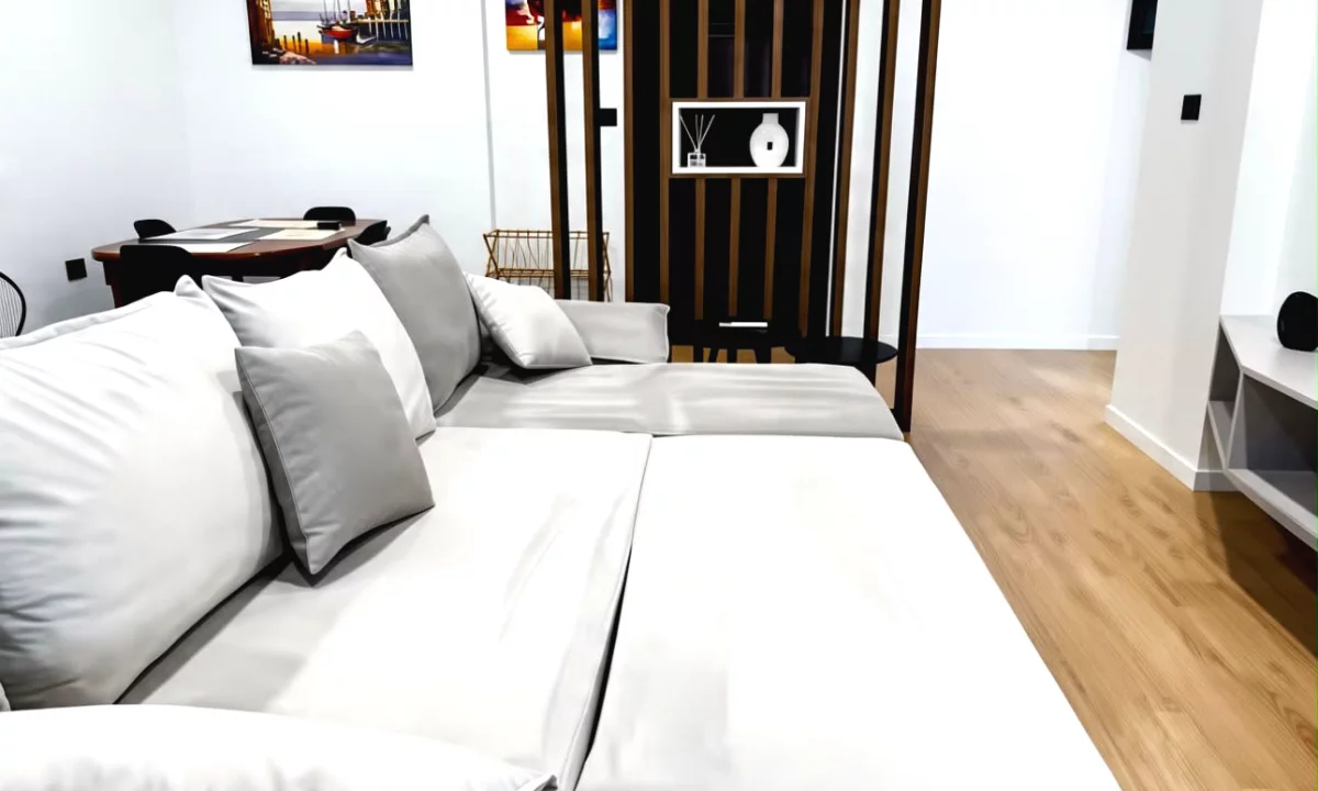 Shtepi me qera Apartament ne Tirane, 2+1, Mobilimi E mobiluar, Pagesa 85,000  Leke.