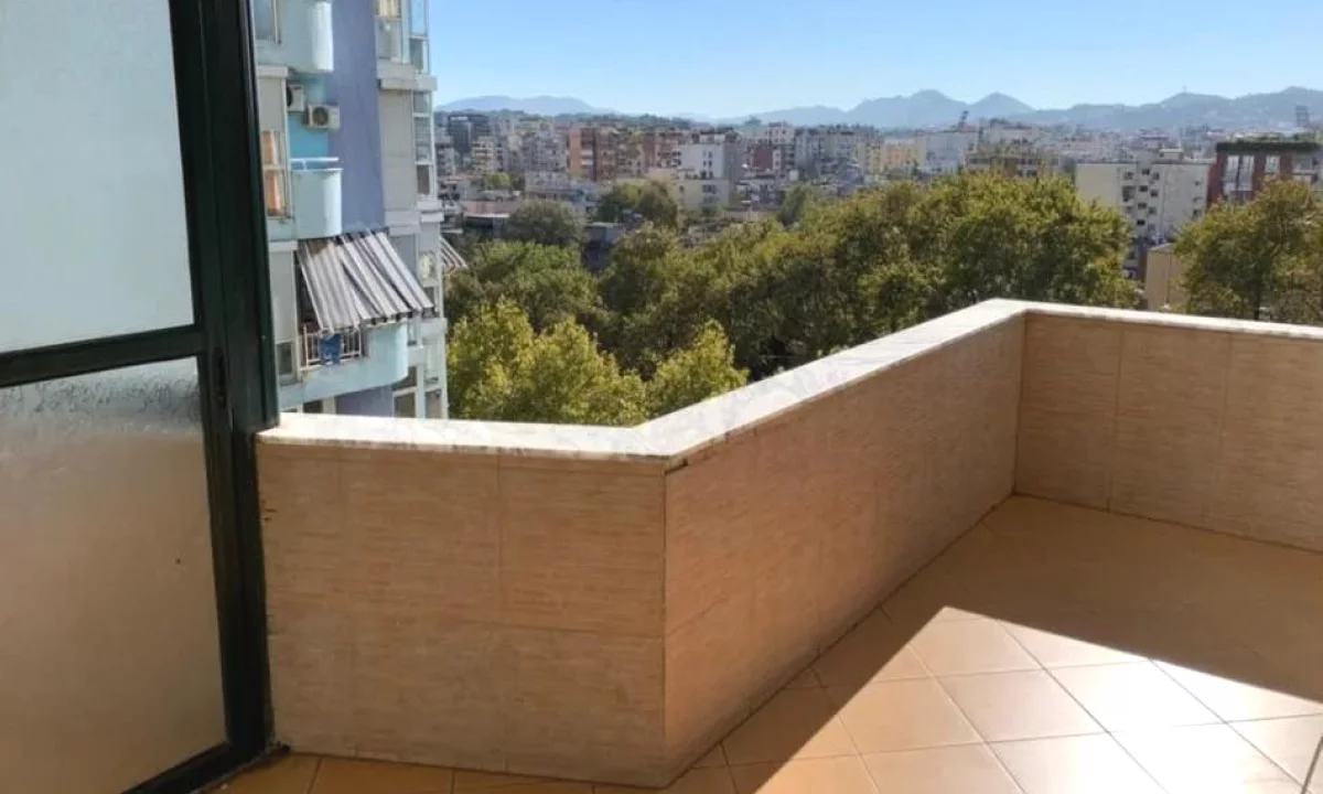 Shtepi me qera Apartament ne Tirane, 2+1, Mobilimi E mobiluar, Pagesa 700  Euro.