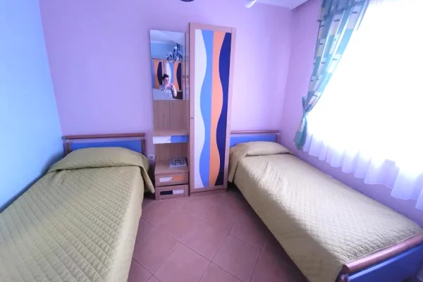 Shtepi me qera Apartament ne Tirane, 2+1, Mobilimi E mobiluar, Pagesa 700  Euro.