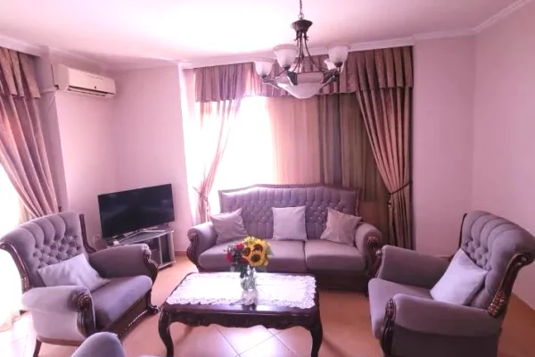 Shtepi me qera Apartament ne Tirane, 2+1, Mobilimi E mobiluar, Pagesa 700  Euro.