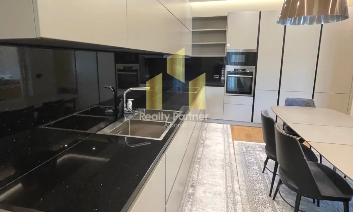 Shtepi me qera Apartament ne Tirane, 2+1, Mobilimi E mobiluar, Pagesa 2,000  Euro.