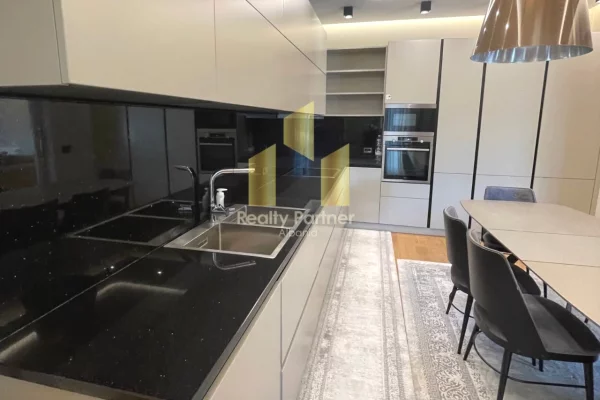 ✨ PRONË PREMIUM ME QIRA | SECRET GARDEN RESIDENCE ✨ 🏡 2+1 + 2 TUALETE | 196 m² | KATI 1 | POST PARK