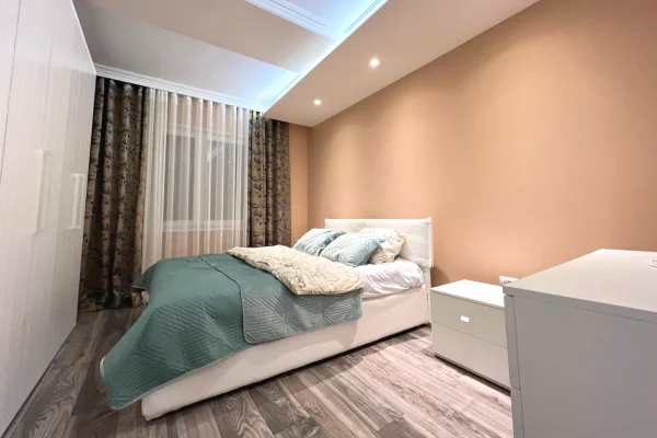 Shtepi me qera Apartament ne Tirane, 1+1, Mobilimi E mobiluar, Pagesa 900  Euro.