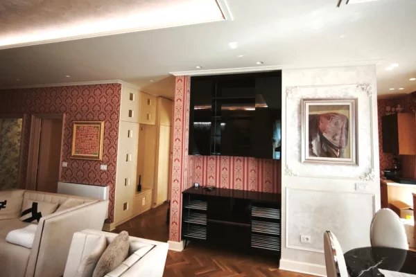 Shtepi me qera Apartament ne Tirane, 2+1, Mobilimi E mobiluar, Pagesa 1,800  Euro.