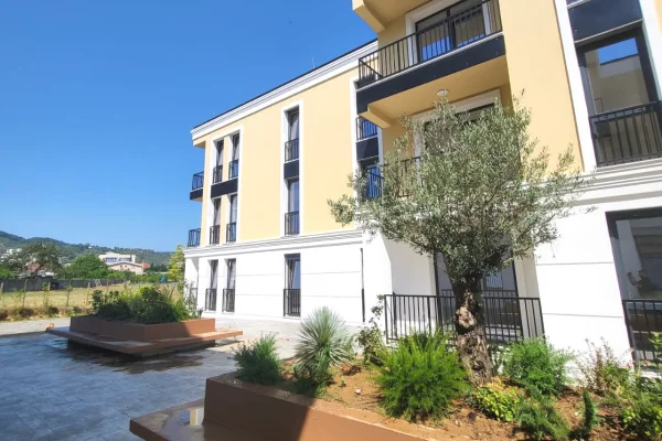 Shtepi ne shitje Apartament ne Tirane, 1+1, Mobilimi Bosh, pa mobiluar, Pagesa 104,800  Euro.