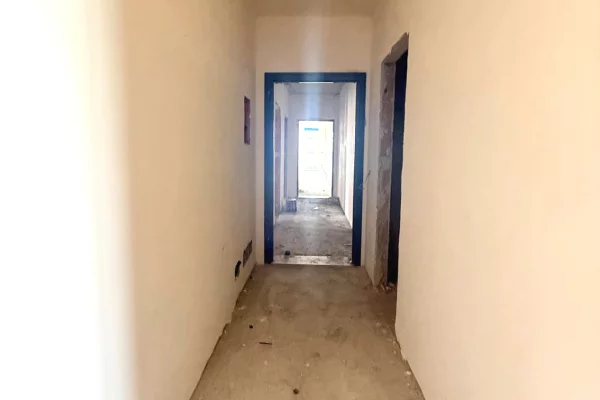 Shtepi me qera Apartament ne Tirane, 2+1, Mobilimi Bosh, pa mobiluar, Pagesa 241,500  Euro.