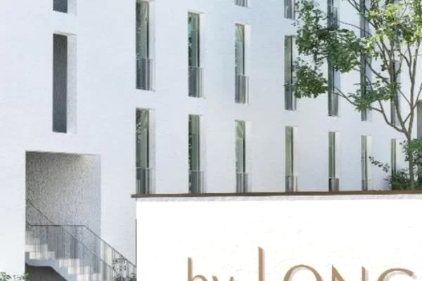 Shtepi ne shitje Apartament ne Tirane, 2+1, Mobilimi Bosh, pa mobiluar, Pagesa 133,500  Euro.