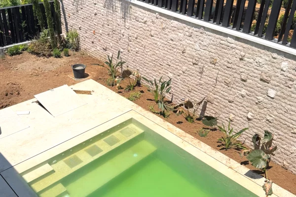 Shtepi me qera Vila Luksoze ne Tirane, 3+1, Mobilimi Bosh, pa mobiluar, Pagesa 5,000  Euro.