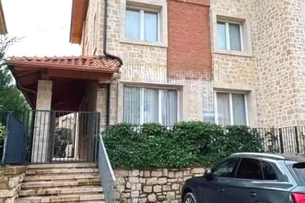 Shtepi ne shitje 4+1 ne Tirane - 1,000,000 Euro