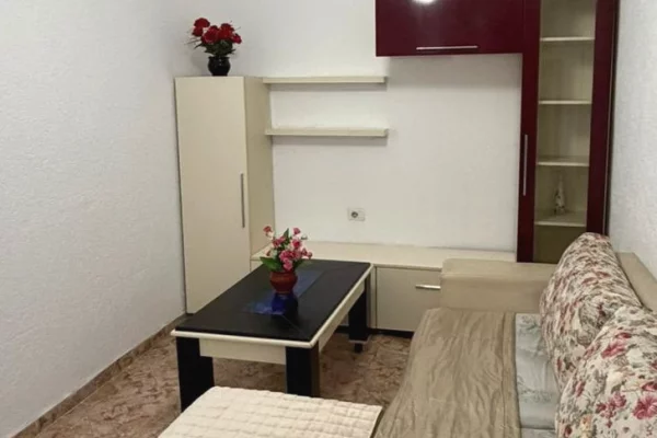 Shtepi me qera 3+1 ne Tirane - 400 Euro