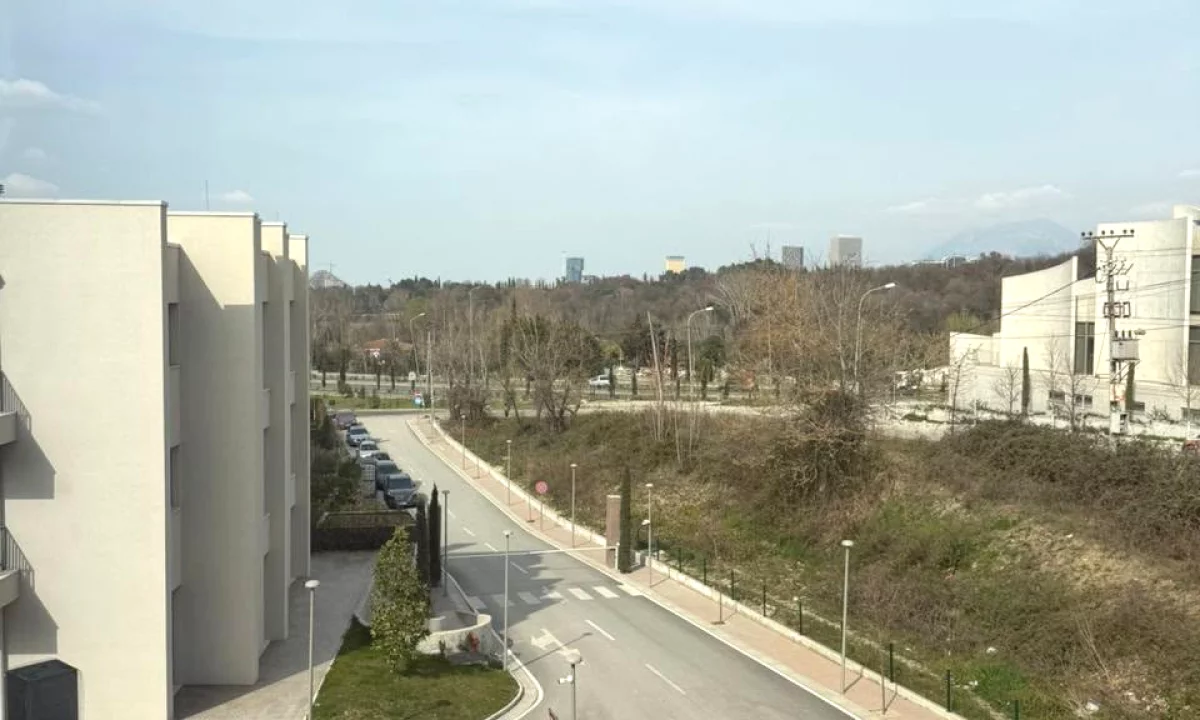 Shtepi ne shitje Apartament ne Tirane, 2+1, Mobilimi Bosh, pa mobiluar, Pagesa 39,700,000  Leke.
