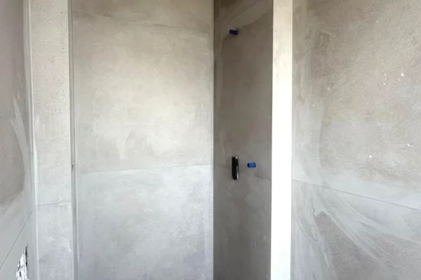 Shtepi ne shitje Apartament ne Tirane, 2+1, Mobilimi Bosh, pa mobiluar, Pagesa 39,700,000  Leke.