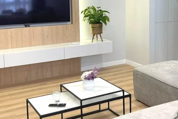 Shtepi me qera Apartament ne Tirane, 1+1, Mobilimi E mobiluar, Pagesa 1,200  Euro.