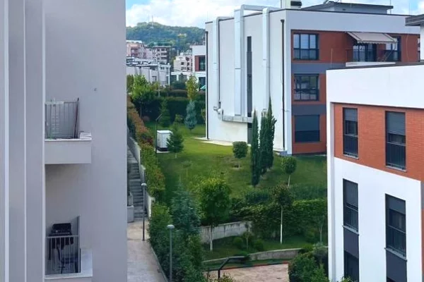 Shtepi me qera Apartament ne Tirane, 1+1, Mobilimi E mobiluar, Pagesa 1,200  Euro.