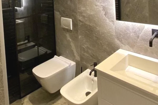 Shtepi me qera Apartament ne Tirane, 1+1, Mobilimi E mobiluar, Pagesa 1,200  Euro.