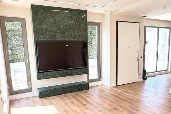Shtepi me qera Vila Luksoze ne Tirane, 4+1, Mobilimi E mobiluar, Pagesa 4,000  Euro.