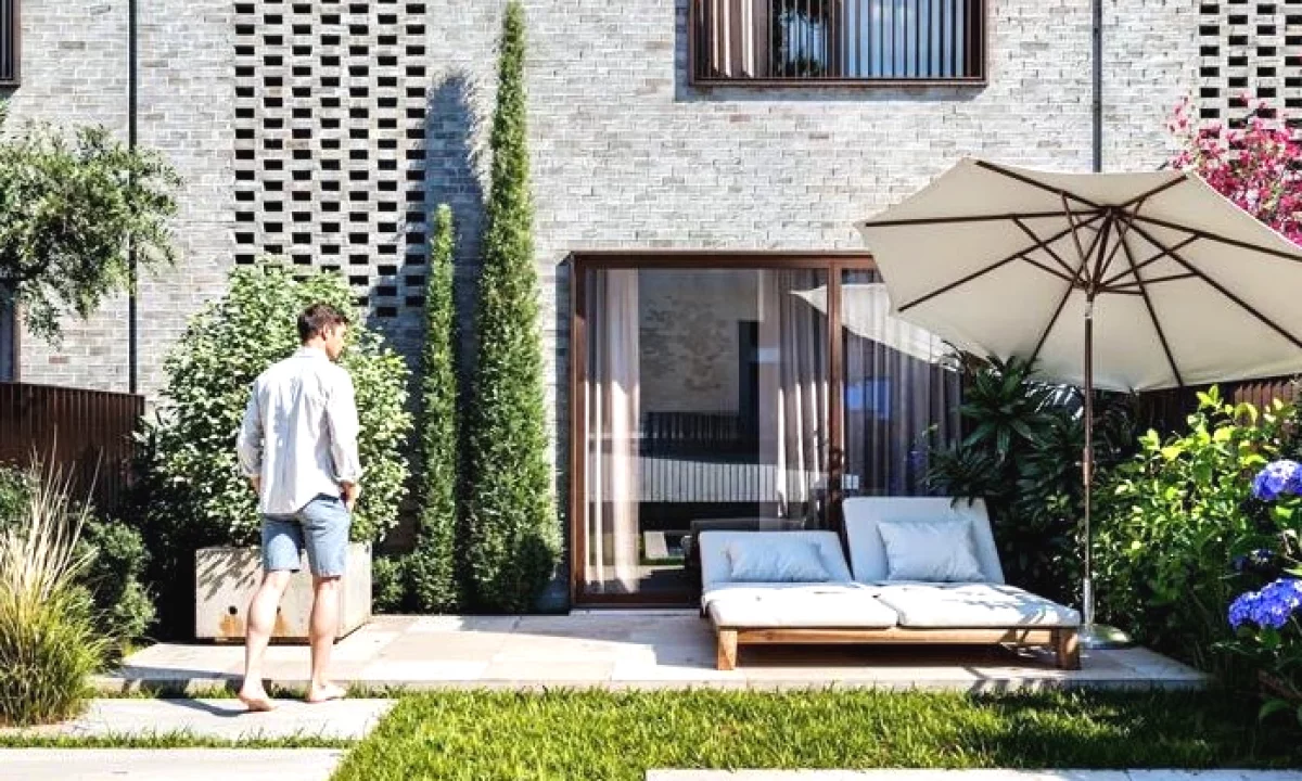 Shtepi ne shitje Vila Luksoze ne Tirane, 4+1, Mobilimi Bosh, pa mobiluar, Pagesa 750,000  Euro.