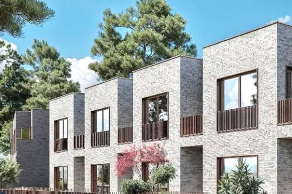 Shtepi ne shitje Vila Luksoze ne Tirane, 4+1, Mobilimi Bosh, pa mobiluar, Pagesa 750,000  Euro.