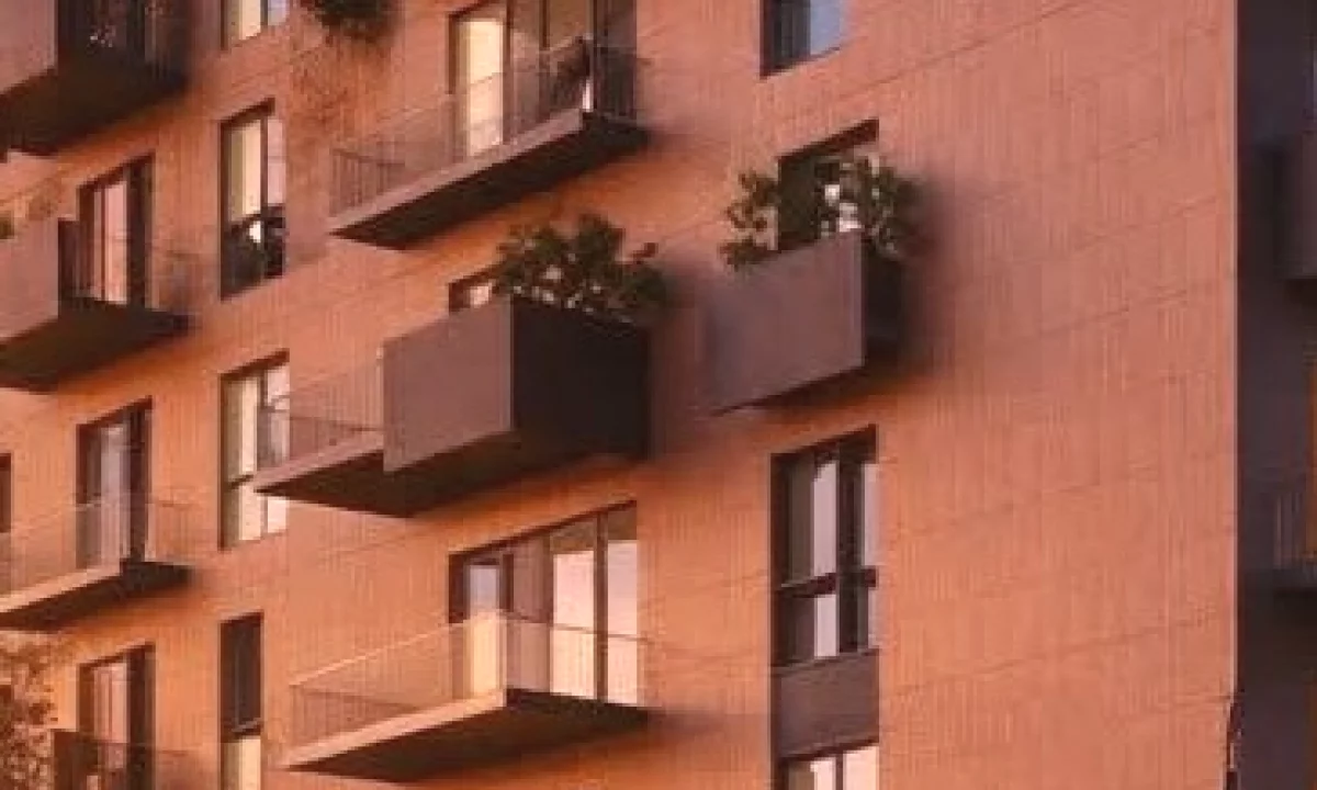 Shtepi ne shitje Apartament ne Tirane, 1+1, Mobilimi Bosh, pa mobiluar, Pagesa 143,000  Euro.