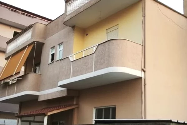 Shtepi ne shitje 5+1 ne Elbasan - 19,000,000 Leke