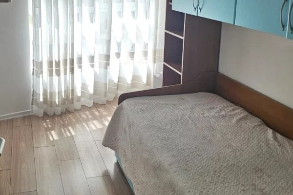 Shtepi me qera Apartament ne Tirane, 2+1, Mobilimi E mobiluar, Pagesa 50,000  Leke.