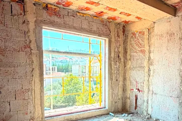 Shtepi ne shitje Vila Luksoze ne Tirane, 4+1, Mobilimi Bosh, pa mobiluar, Pagesa 750,000  Euro.