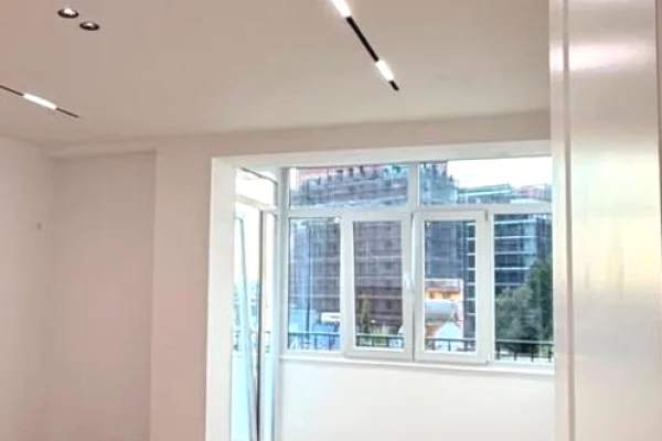 Shtepi me qera Apartament ne Tirane, 1+1, Mobilimi Pjeserisht e mobiluar, Pagesa 57,000  Leke.