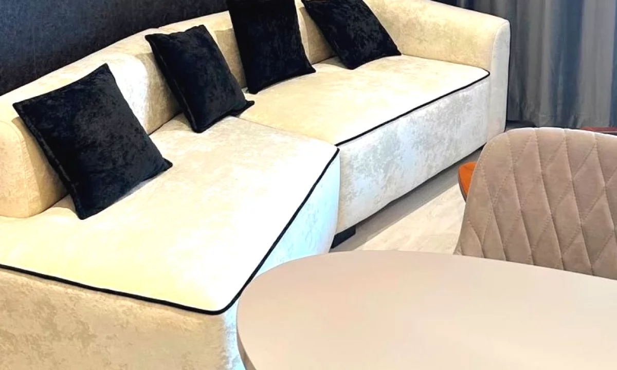 Shtepi me qera Apartament ne Tirane, 2+1, Mobilimi E mobiluar, Pagesa 150,000  Leke.
