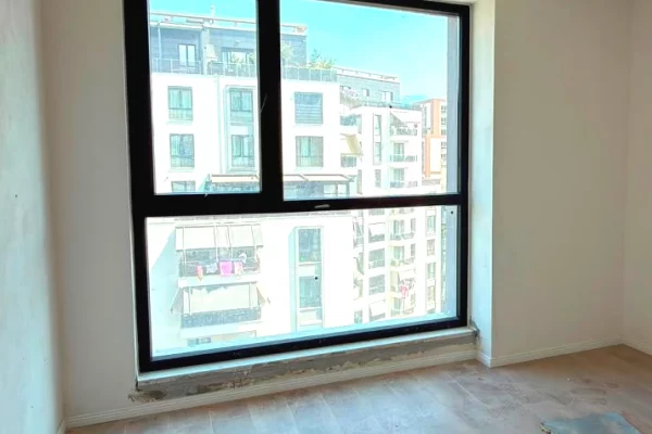 Shtepi ne shitje Apartament ne Tirane, 2+1, Mobilimi Bosh, pa mobiluar, Pagesa 168,500  Euro.
