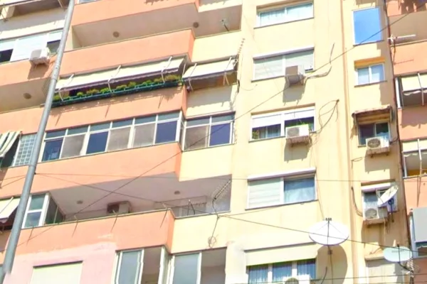 Shtepi ne shitje 2+1 ne Tirane - 100 