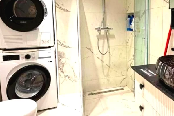 House for Sale Apartment in Tirana, 1+1, Furniture Furnished, Payment 345,000  Euro.