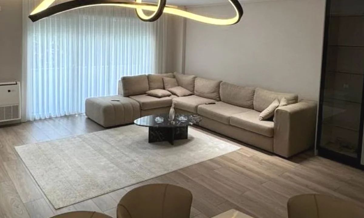 Shtepi me qera Apartament ne Tirane, 2+1, Mobilimi E mobiluar, Pagesa 1,500  Euro.