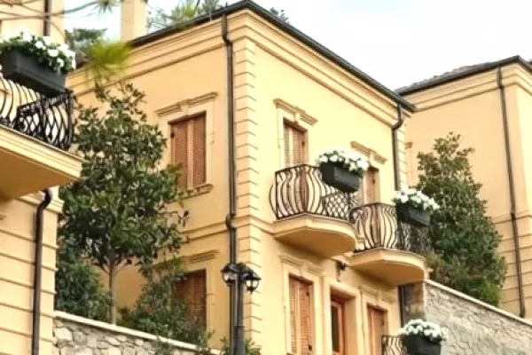 Shtepi ne shitje 3+1 ne Korce - 314,600 Euro