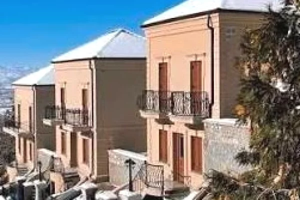 Shtepi ne shitje Vila Luksoze ne Korce, 3+1, Mobilimi Bosh, pa mobiluar, Pagesa 314,600  Euro.