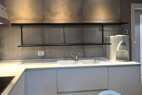 Shtepi me qera Duplex(shtepi me 2 kate) ne Tirane, 3+1, Mobilimi E mobiluar, Pagesa 2,000  Euro.
