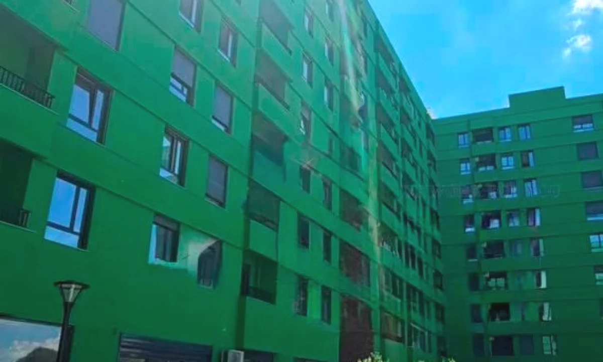Shtepi ne shitje Apartament ne Tirane, 3+1, Mobilimi Bosh, pa mobiluar, Pagesa 229,700  Euro.