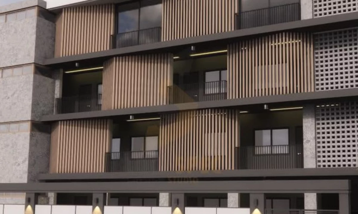 Shtepi ne shitje Apartament ne Durres, 7+1, Mobilimi Bosh, pa mobiluar, Pagesa 500,000  Euro.