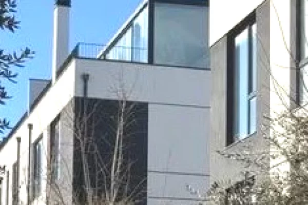 Shtepi ne shitje Apartament ne Tirane, 3+1, Mobilimi Bosh, pa mobiluar, Pagesa 562,000  Euro.