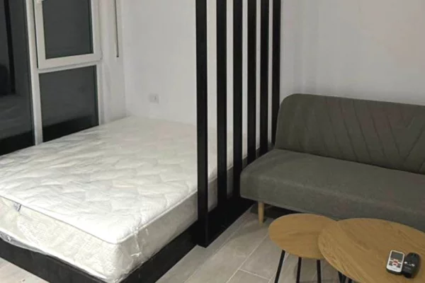 Shtepi me qera Apartament ne Tirane, Garsoniere, Mobilimi E mobiluar, Pagesa 400  Euro.