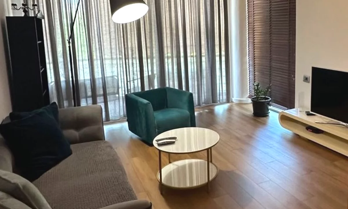 Shtepi me qera Apartament ne Tirane, 2+1, Mobilimi E mobiluar, Pagesa 900  Euro.