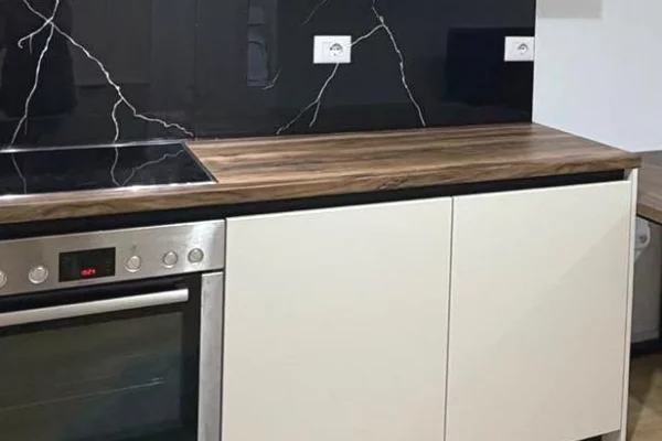 Shtepi me qera Apartament ne Tirane, 1+1, Mobilimi E mobiluar, Pagesa 45,000  Leke.