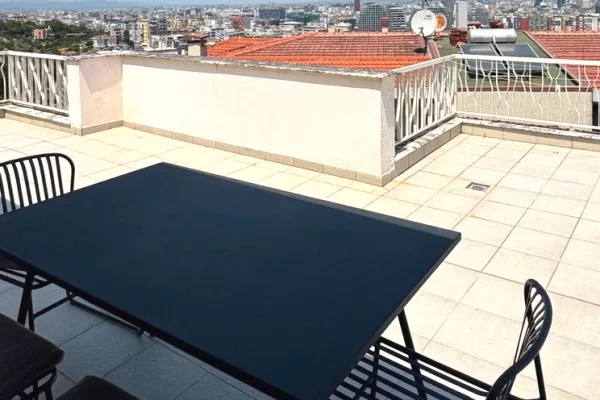 Shtepi me qera Apartament ne Tirane, 2+1, Mobilimi E mobiluar, Pagesa 80,000  Leke.