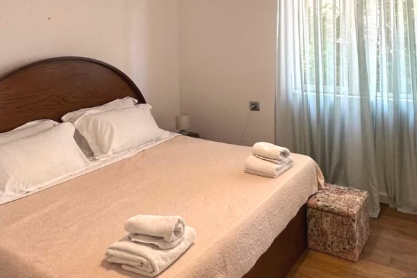 Shtepi me qera 2+1 ne Tirane - 900 Euro