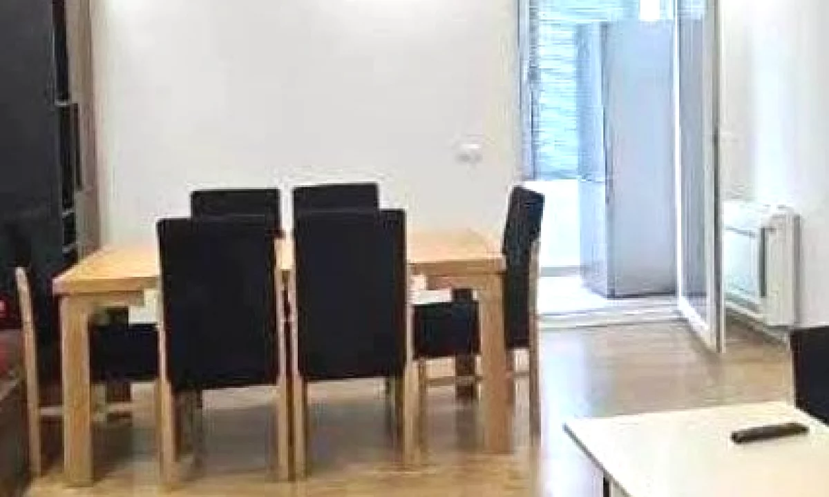 Shtepi me qera Apartament ne Tirane, 2+1, Mobilimi E mobiluar, Pagesa 70,000  Leke.