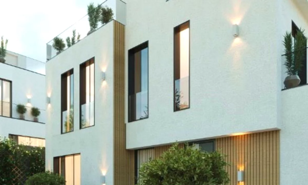 Shtepi ne shitje Vila Luksoze ne Tirane, 2+1, Mobilimi Bosh, pa mobiluar, Pagesa 650,000  Euro.